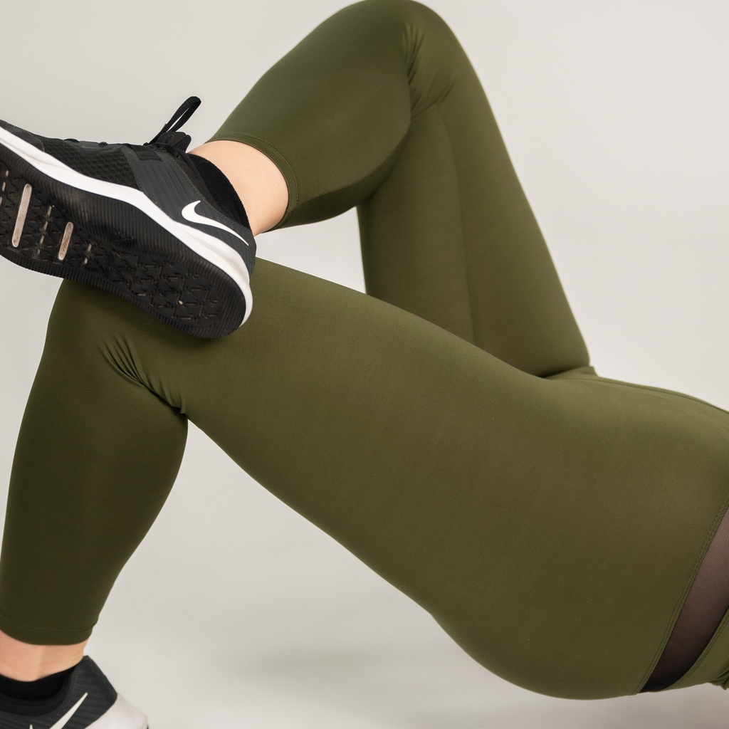 The Dynamite Legging